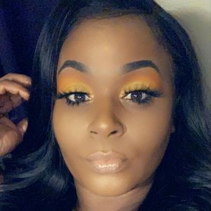Meet your Posher, Kijasha